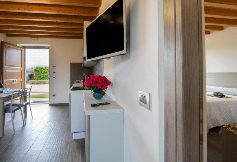 דירת חדר סופריור, Lagolivo