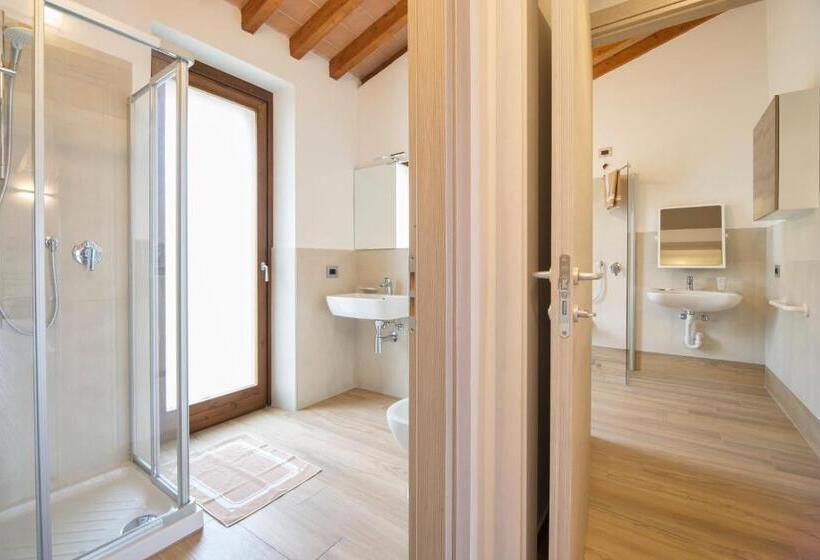 וילה בת 3 חדרי שינה, Lagolivo