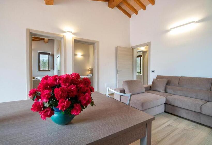 וילה בת 3 חדרי שינה, Lagolivo