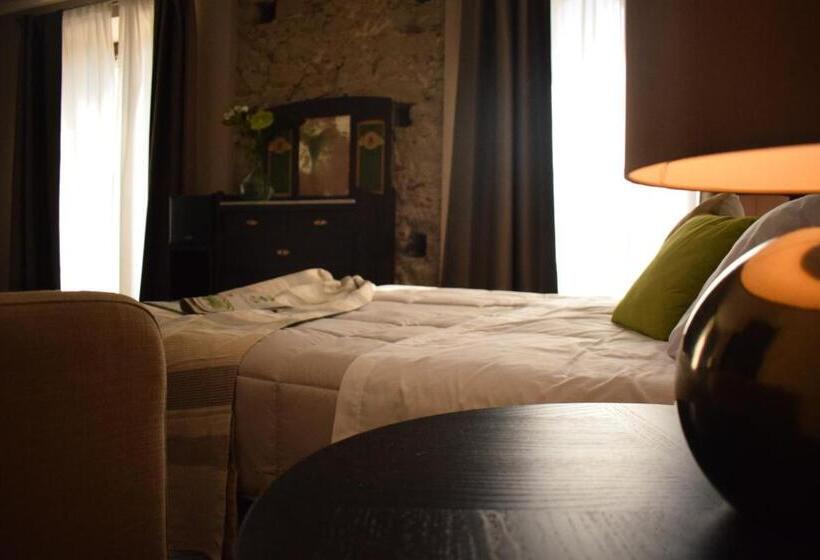 חדר סטנדרט לשלושה, Cento Tari' Guest House