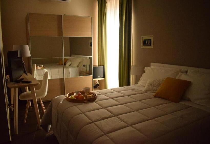 Номер Стандарт с Террасой, Cento Tari' Guest House