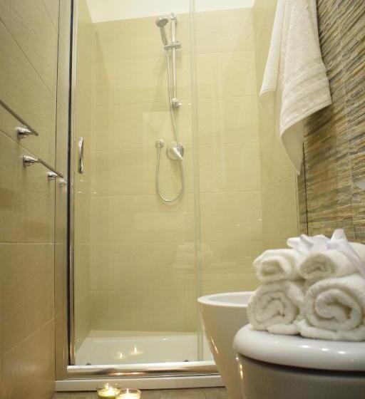 غرفة قياسية مزوَّدة بتراس, Cento Tari' Guest House