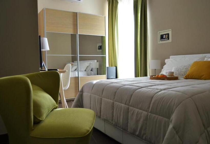 غرفة قياسية مزوَّدة بتراس, Cento Tari' Guest House