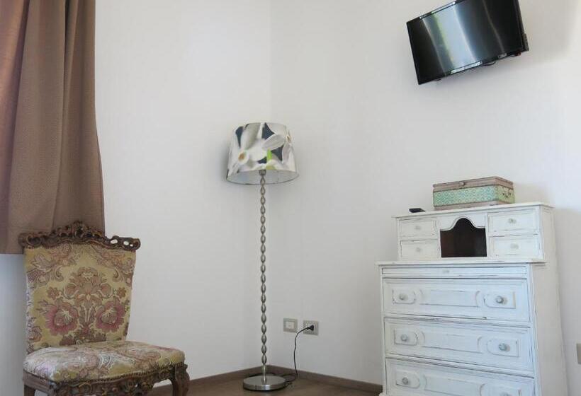 اتاق لوکس با چشم‌انداز دریا, Guest House Maison 6