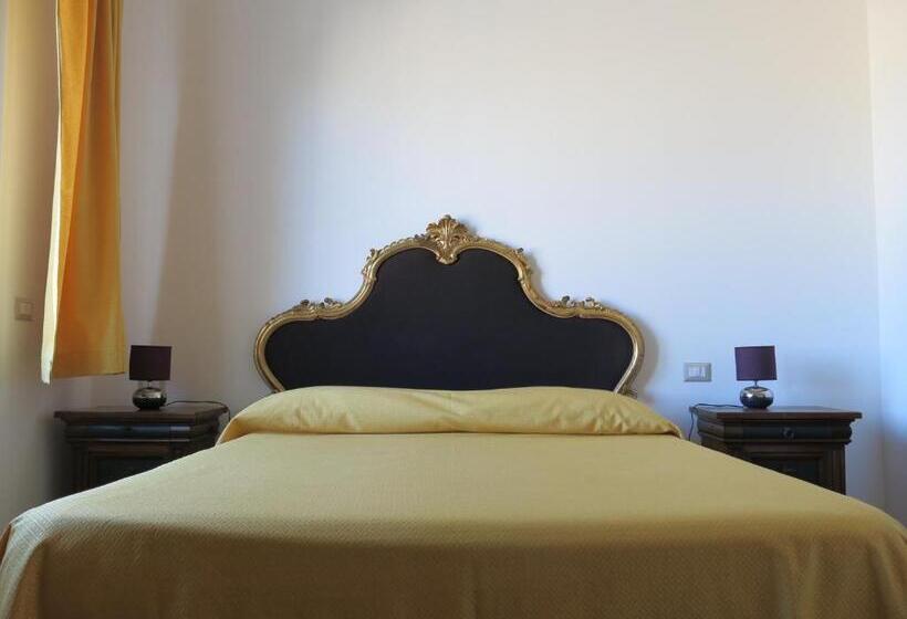اتاق لوکس با چشم‌انداز دریا, Guest House Maison 6