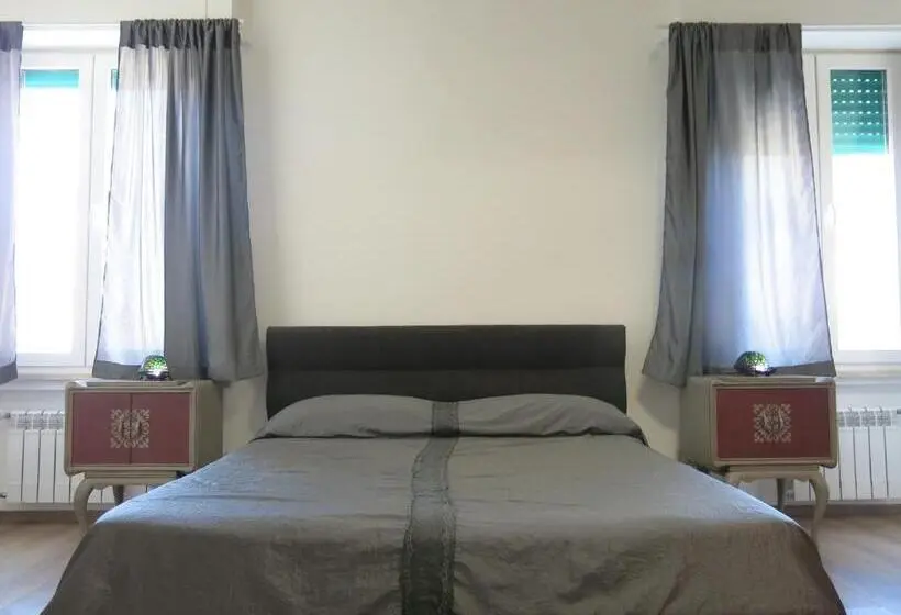 سوییت جونیور لوکس, Guest House Maison 6
