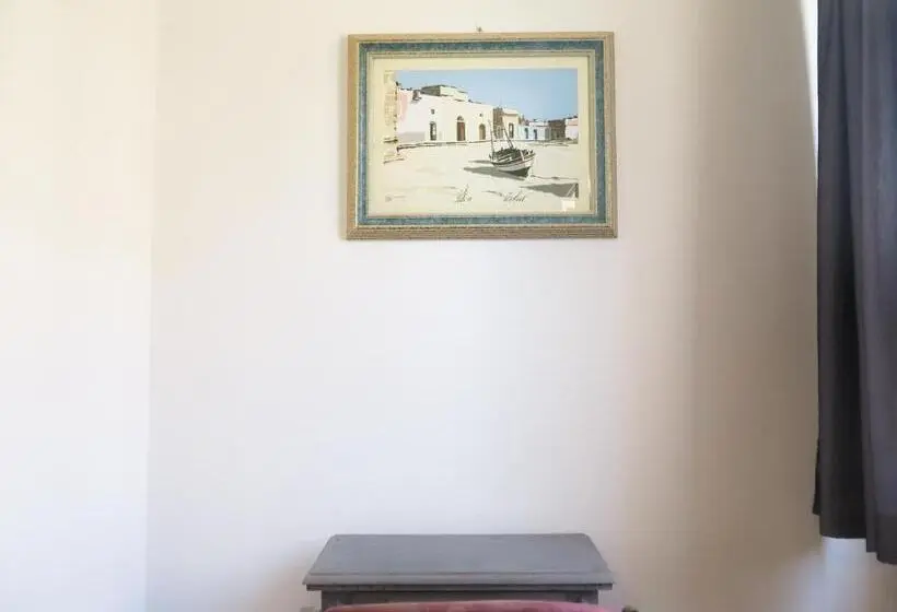 سوییت جونیور لوکس, Guest House Maison 6