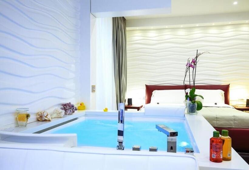 디럭스 스위트, F53 Kevin's Charming Houses