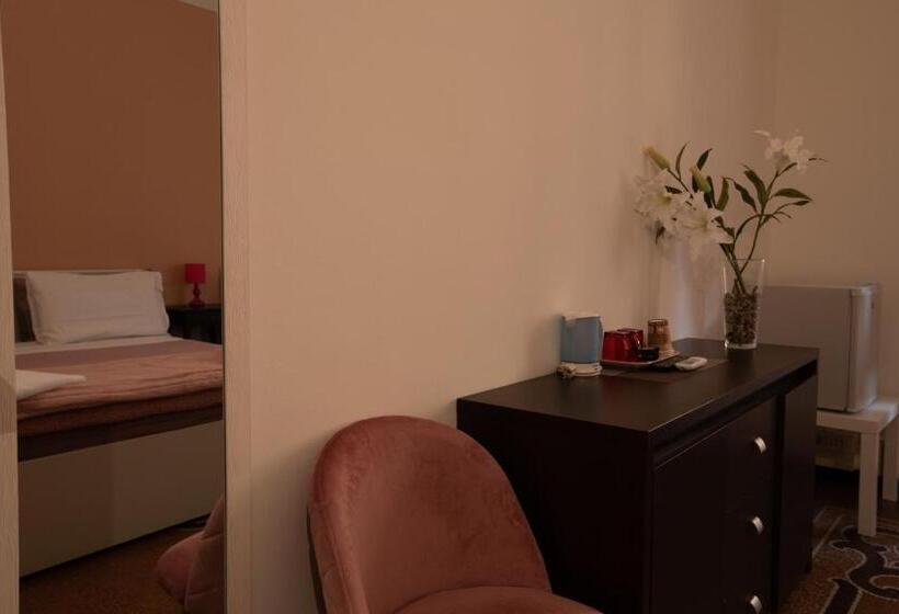 Cameră Cvadruplă Standard, Granello Suite Central