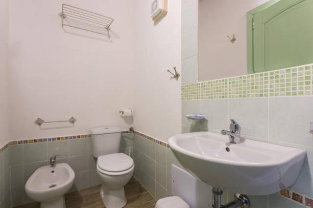 חדר אקונומי, Madalen Guest House