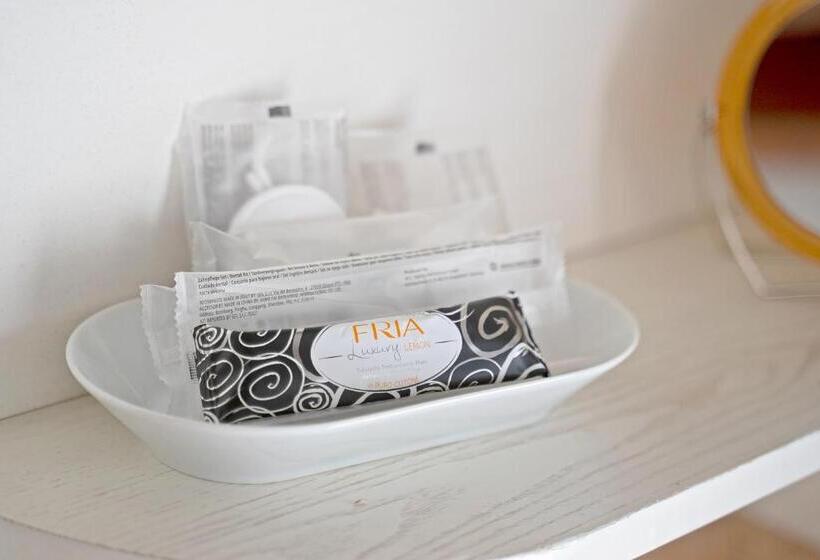 اتاق لوکس, Mini Suite Deluxe Isola Di Mezzo