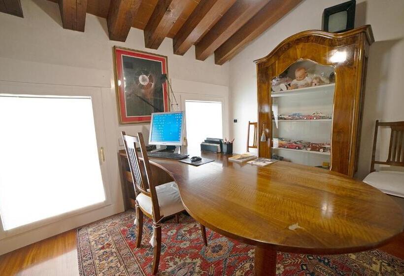 اتاق لوکس, Mini Suite Deluxe Isola Di Mezzo