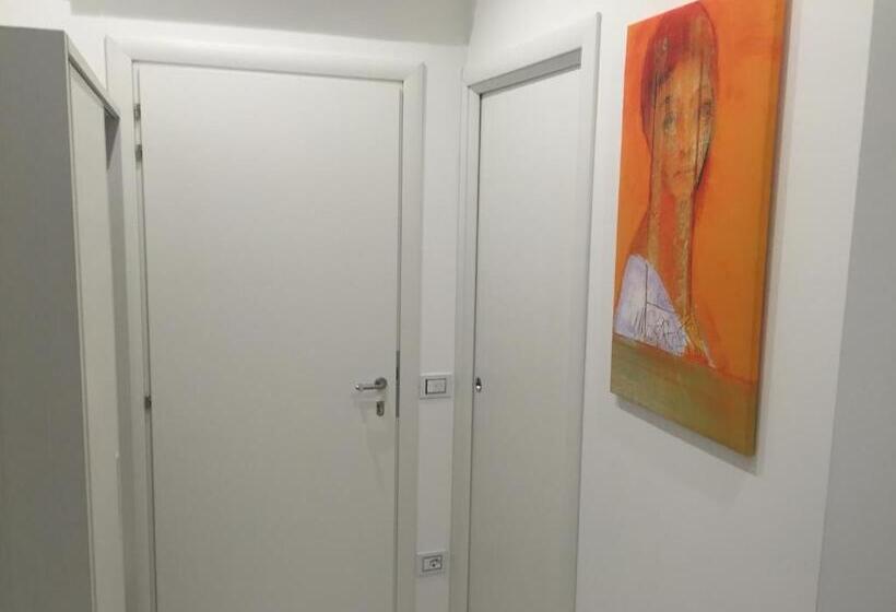 اتاق ساده سه نفره, Picaflor Art & Rooms