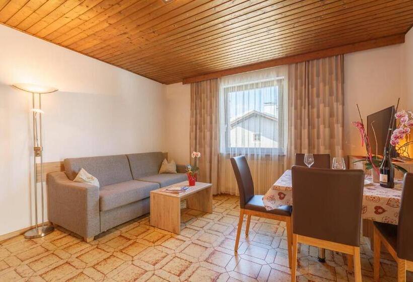 Апартаменты 1 Спальня, Residence Silvia