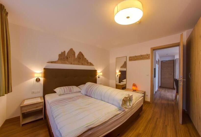 Апартаменты 2 Спальни, Residence Silvia