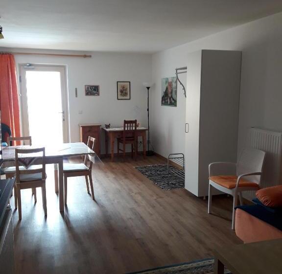 شقة غرفة نوم واحدة مزودة بشُرفة, Hofstatthof