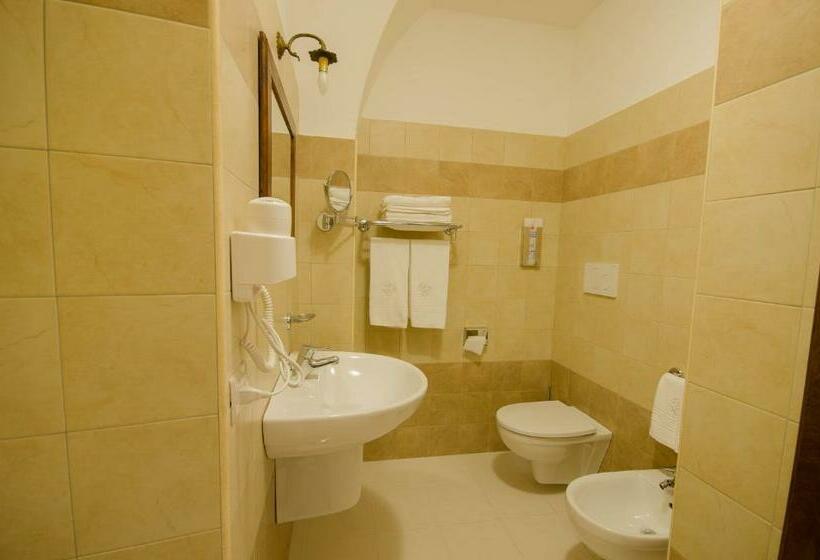 غرفة قياسية, Il Casino Di Remartello