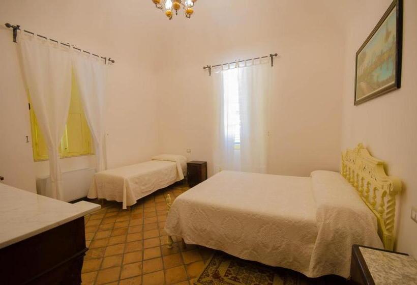 غرفة كومفورت ثلاثية, Il Casino Di Remartello