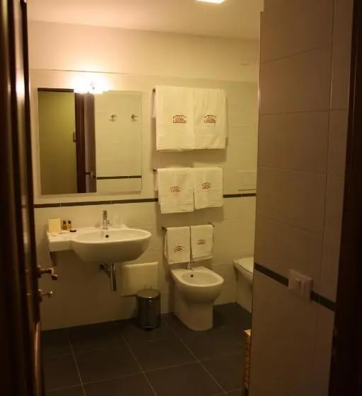 Perhehuone, Locanda Il Monastero