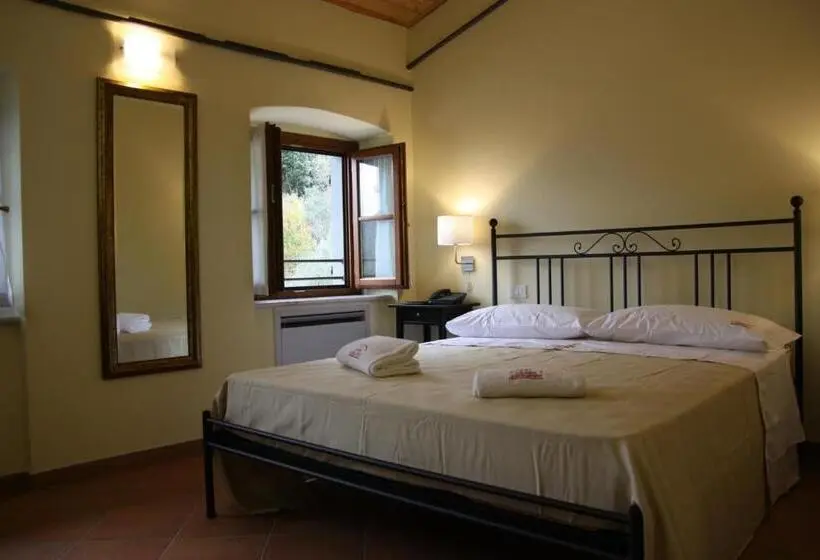 Perhehuone, Locanda Il Monastero