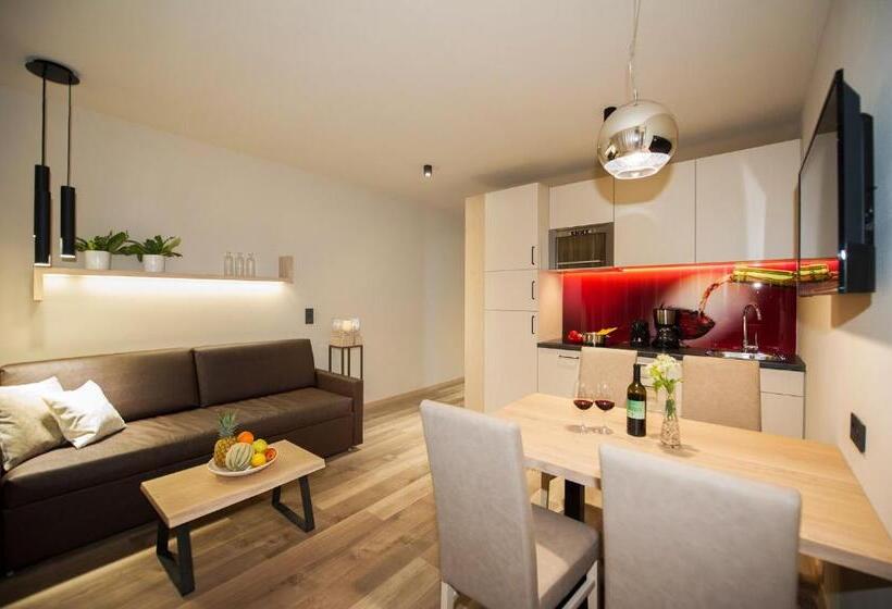 Апартаменты 1 Спальня с Балконом, Haus Gregori