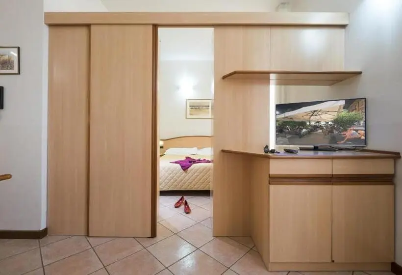 استودیوی استاندارد, Residence Xx Settembre