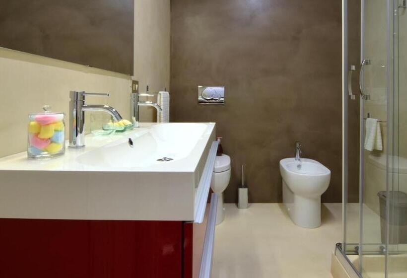 带1个卧室的顶楼公寓, Angelina Urban Lodge