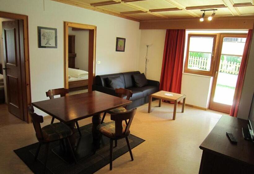 דירת 2 חדרים עם טרסה, Aparthotel Garni Haus Hubertus