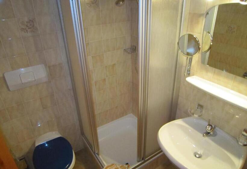 Студио Стандарт с Балконом, Aparthotel Garni Haus Hubertus