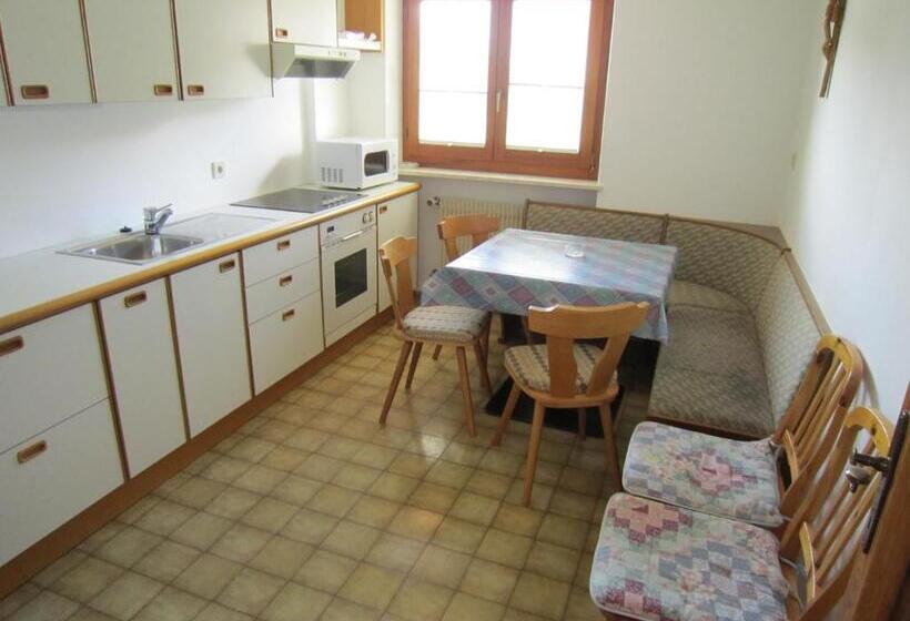 발코니가 있는 2 베드룸 아파트, Aparthotel Garni Haus Hubertus