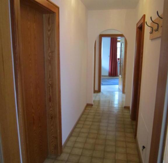 דירת שני חדרים עם מרפת, Aparthotel Garni Haus Hubertus