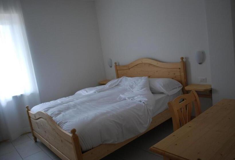 חדר סטנדרט, Elbele Garnì