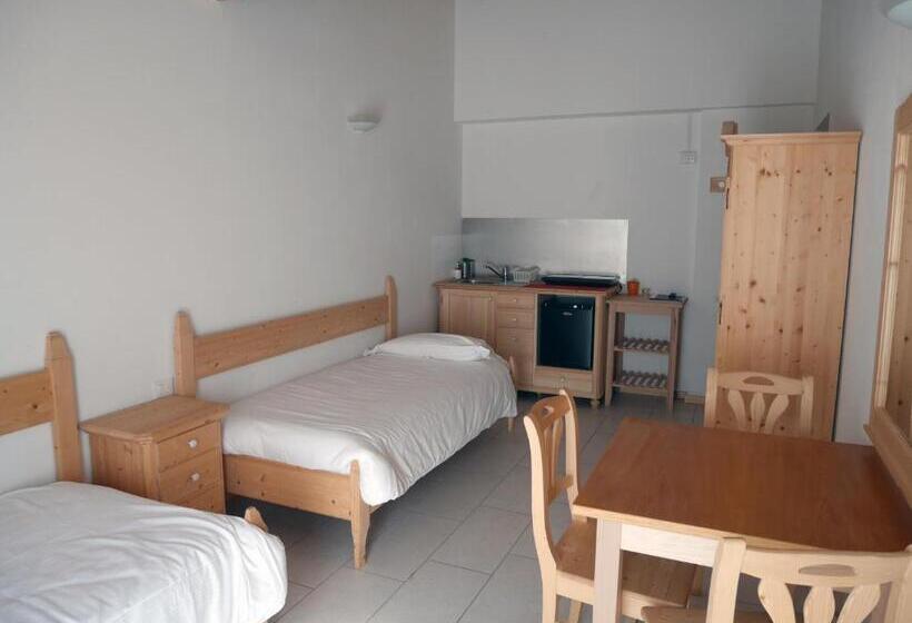 סוויטה משפחתית, Elbele Garnì