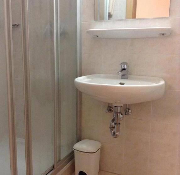 اتاق استاندارد با بالکن, Ottenkellerhof