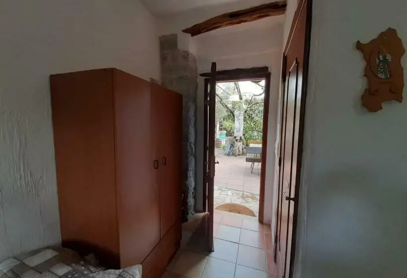 Standard Kolmen Hengen Huone, S Imbragu Farm B&b