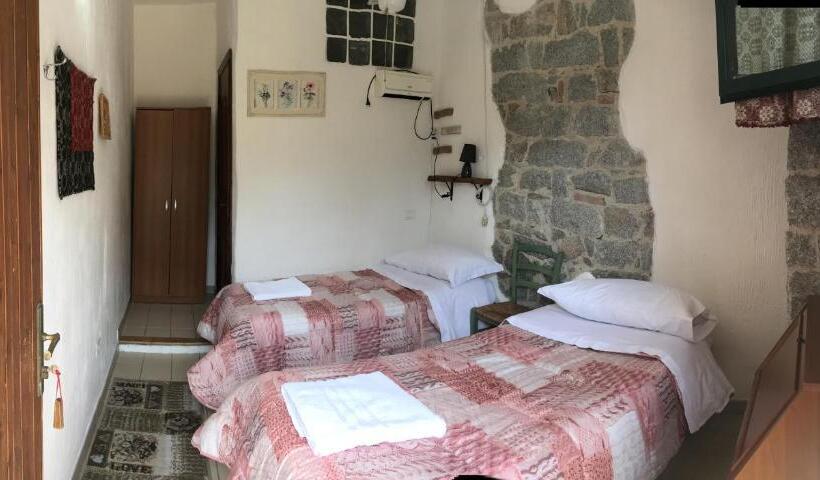 غرفة أساسية, S Imbragu Farm B&b