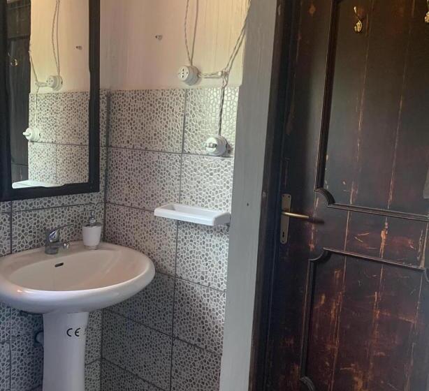 غرفة قياسية رباعية, S Imbragu Farm B&b