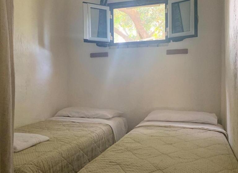 غرفة قياسية رباعية, S Imbragu Farm B&b