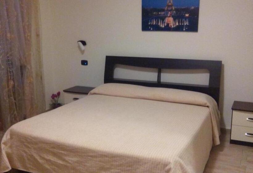 غرفة قياسية ثلاثية, Bed And Breakfast Teresa Masselli