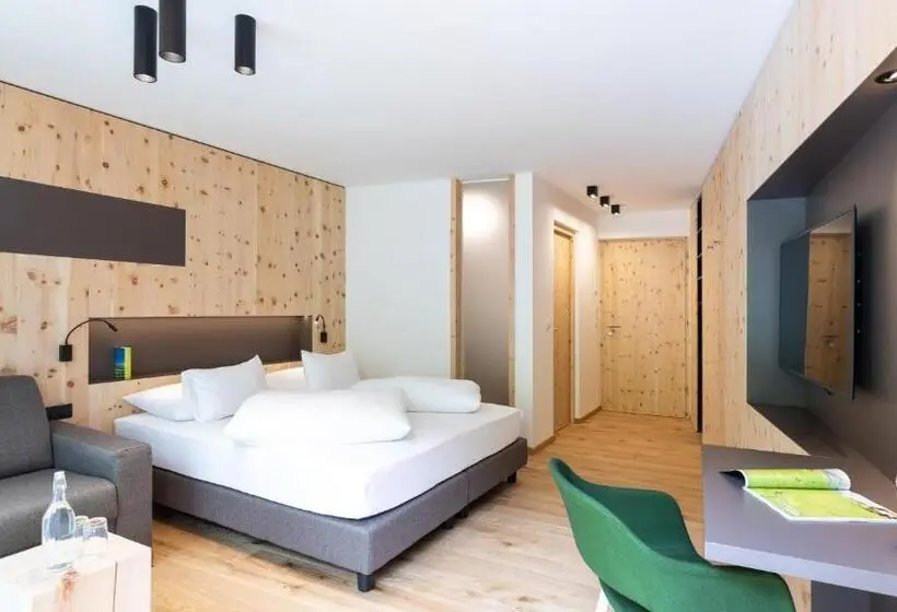 Deluxe-huone, Ladurner