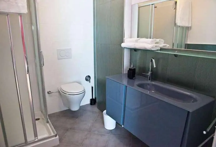 اتاق استاندارد با بالکن و چشم‌انداز دریا, Villa Imago