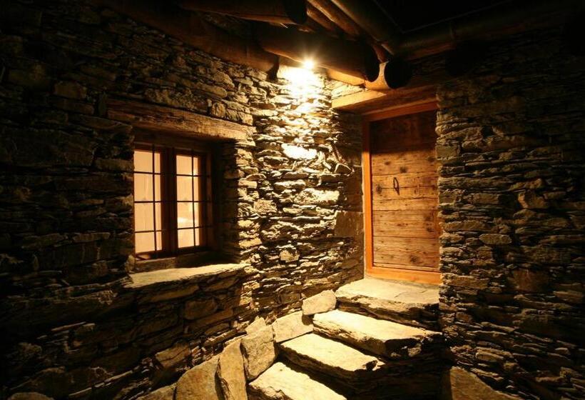 סוויטה, Walser House