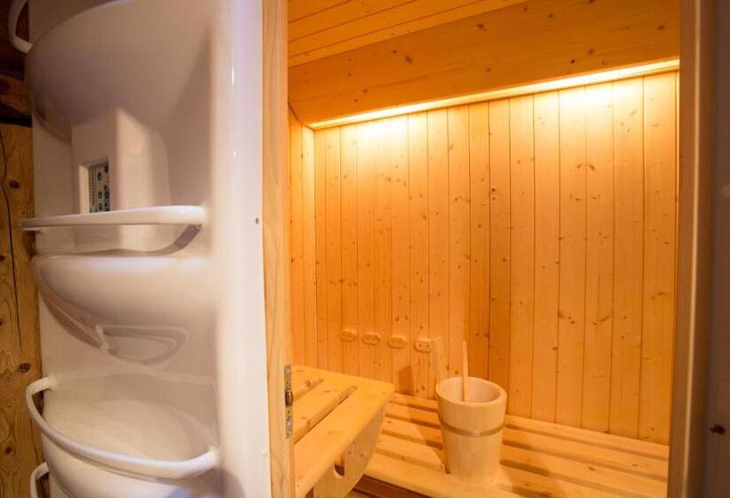 סוויטה אקזקיוטיב, Walser House