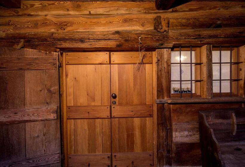 סוויטה אקזקיוטיב, Walser House