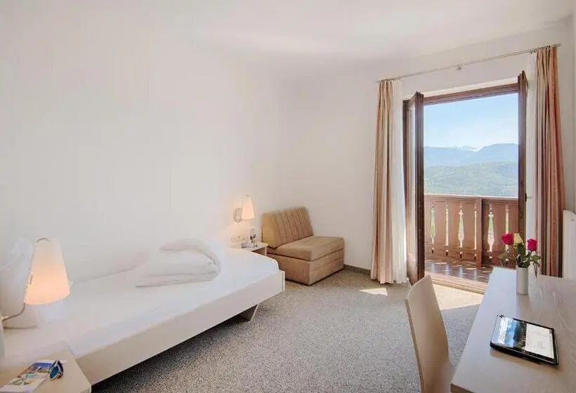 Standard Yhden Hengen Huone Parveke, Pension Christl