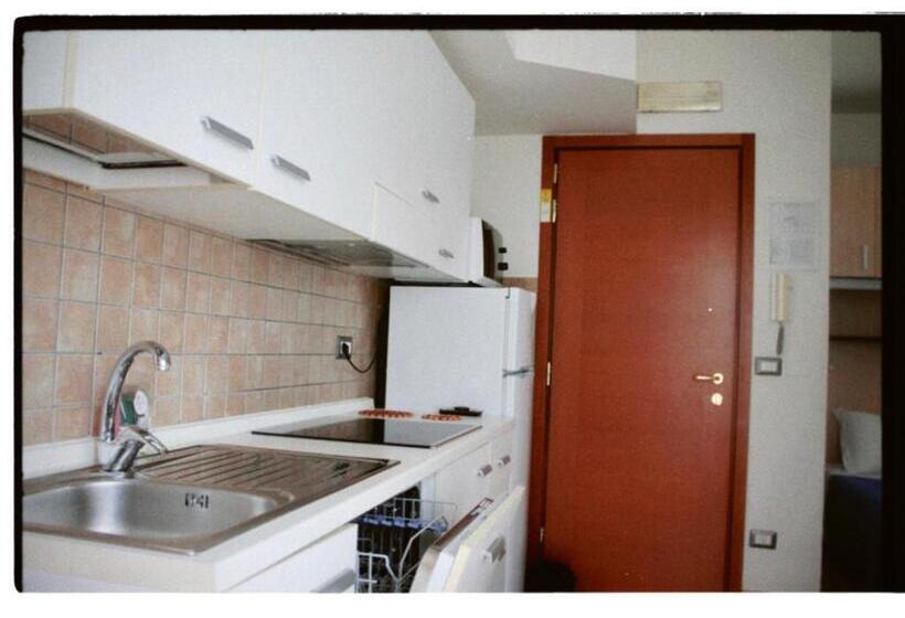 סטודיו סטנדרטי נוף לים, Tropicana Residence