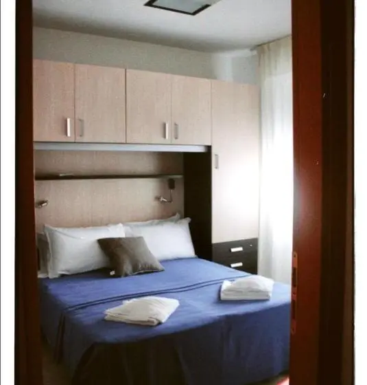 テラス付き１ベッドルームアパートメント, Tropicana Residence