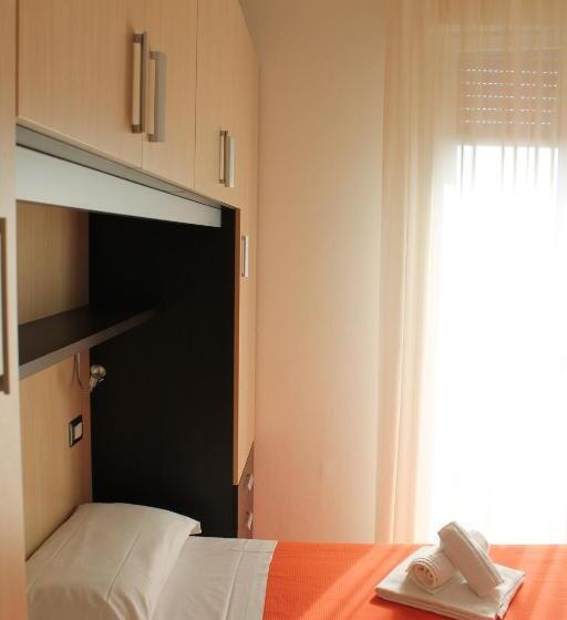 דירת חדר סופריור, Tropicana Residence