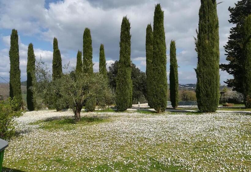 스탠다드 트리플 룸, Agriturismo La Scarpaia