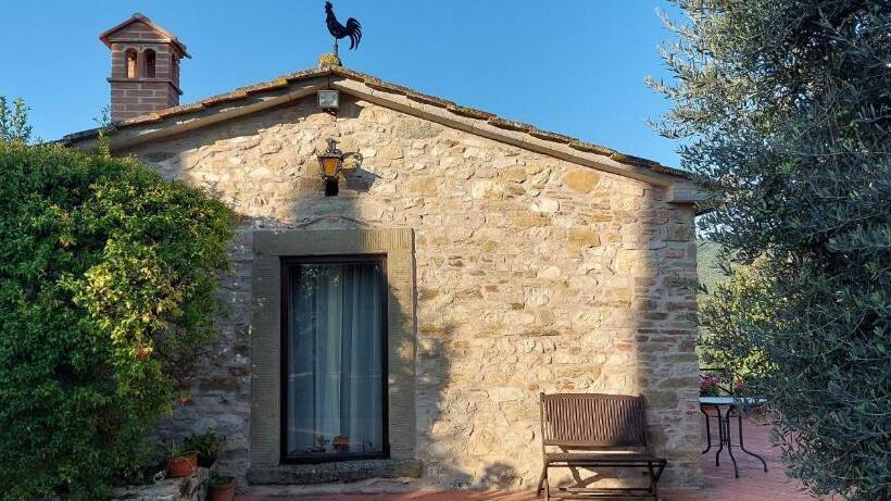 주니어 스위트, Agriturismo La Scarpaia